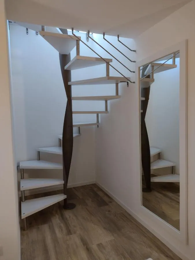 La Rondinella Apartments バルドリーノ 0*,  イタリア