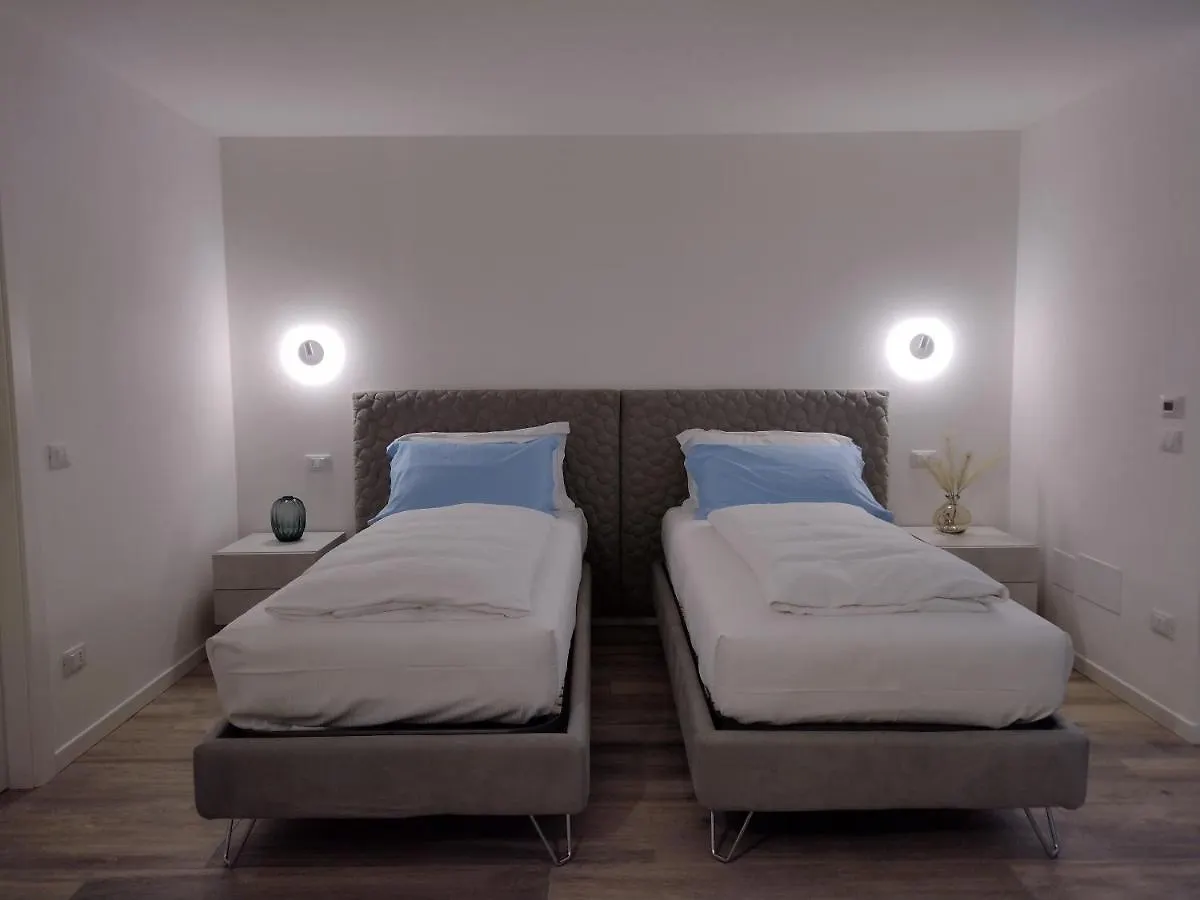La Rondinella Apartments バルドリーノ 0*,  イタリア