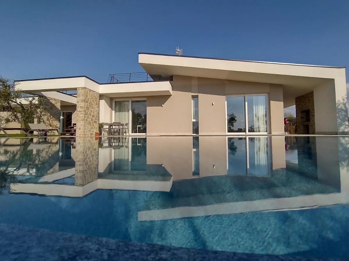 La Rondinella Apartments バルドリーノ