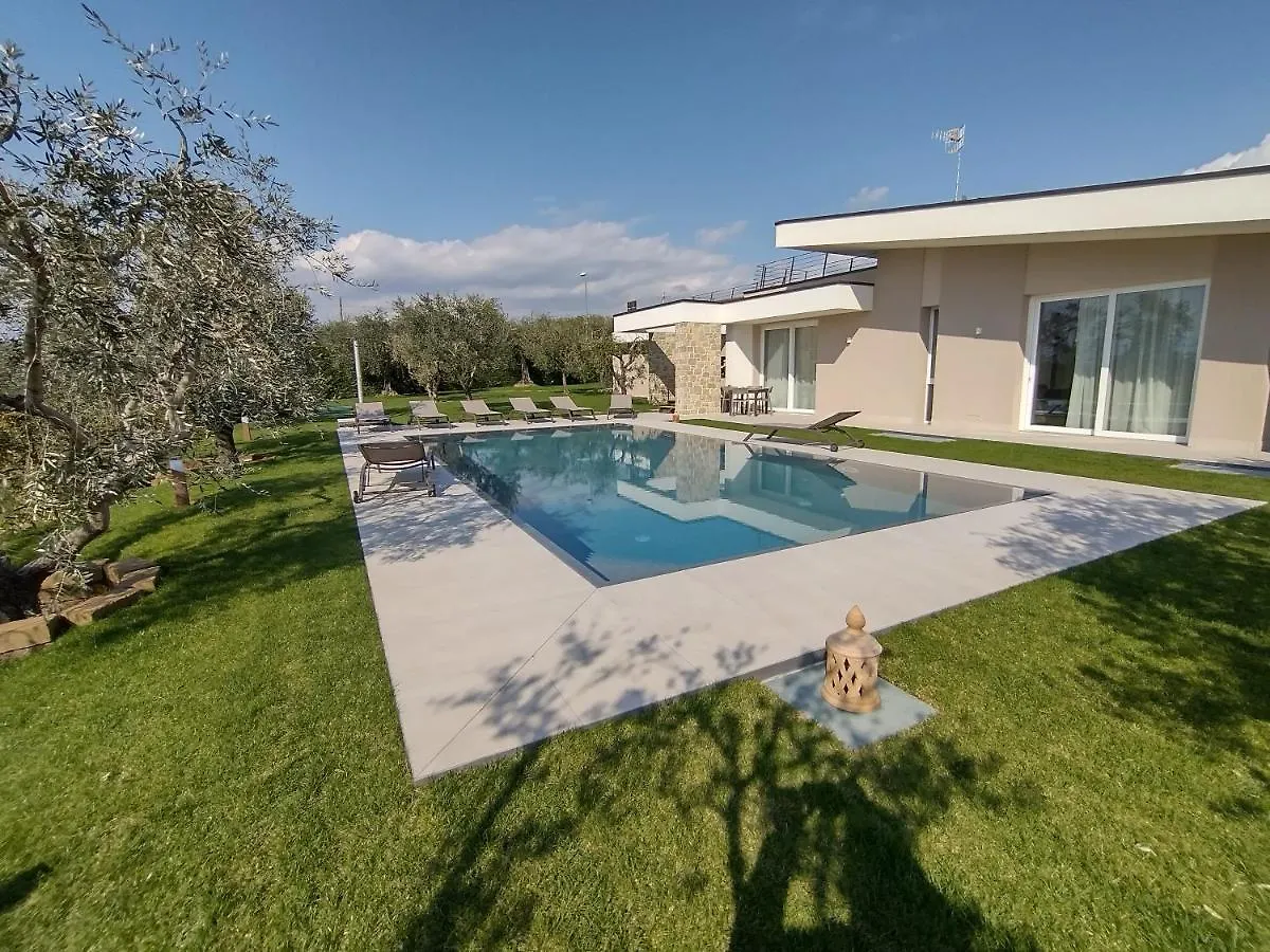 La Rondinella Apartments バルドリーノ 0*,  イタリア